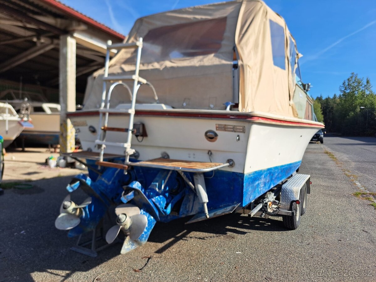 Motorová kajutová loď Windy 24 - 7