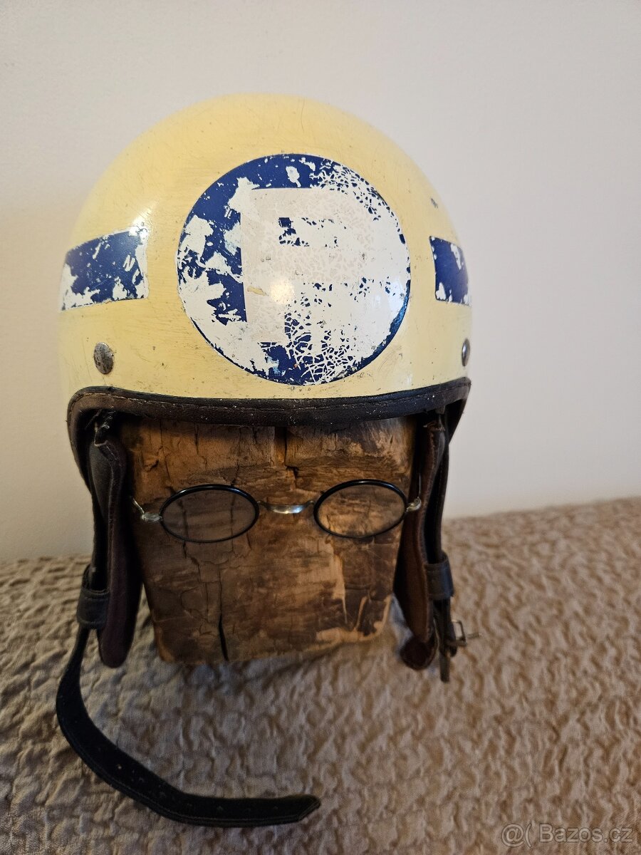 Přilba /helma moto regulovčík - 7