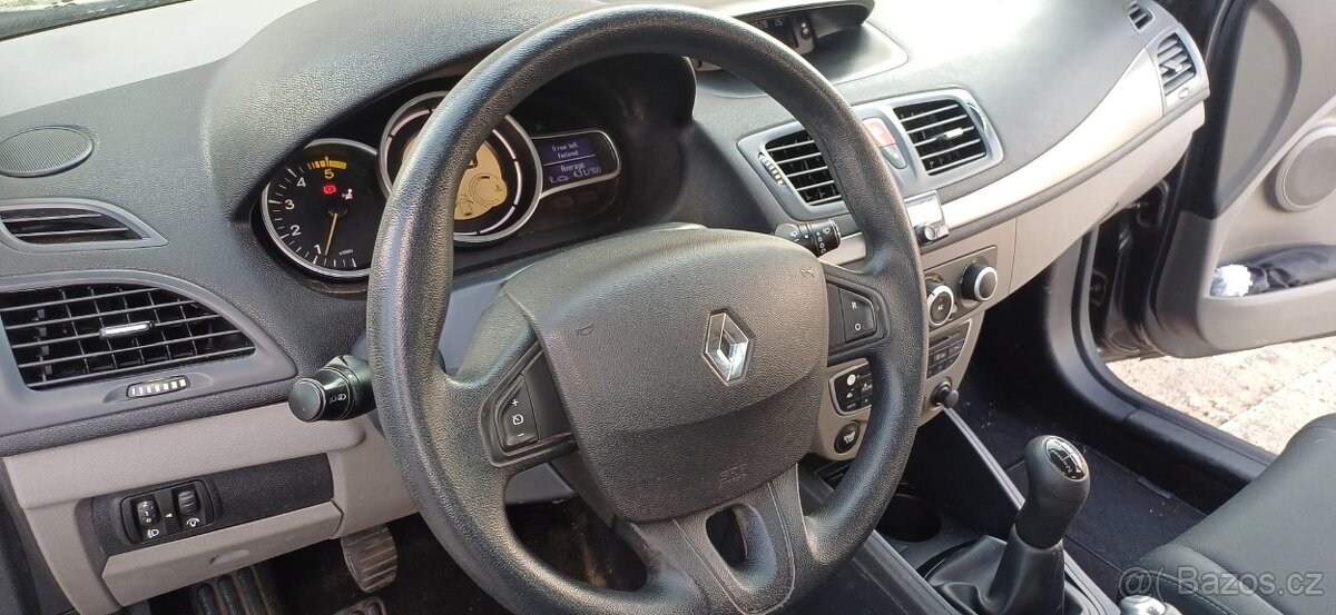 Renault Mégane, 1.5 dCi,temp.2xkola - 7