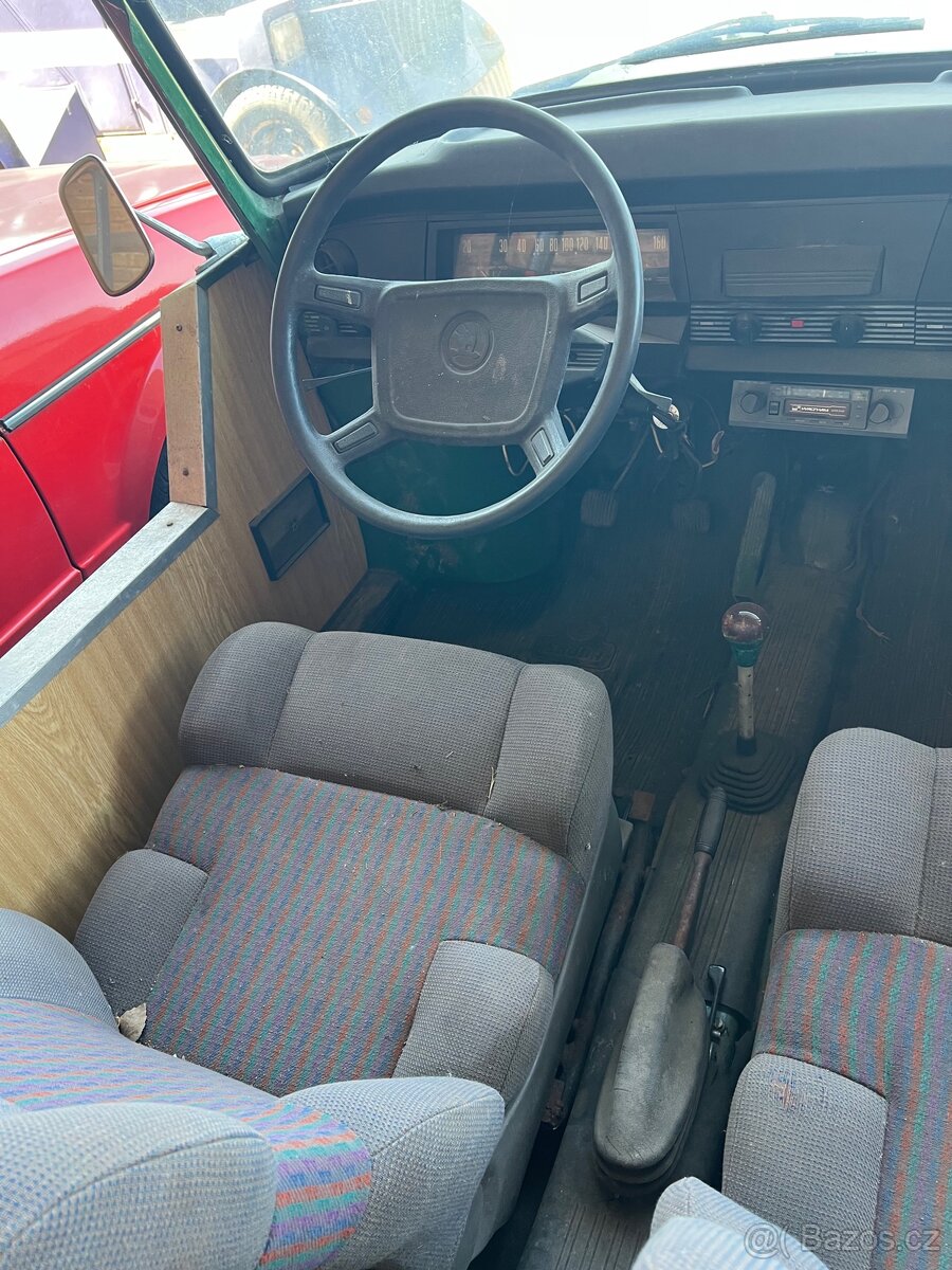 Škoda 100 Tudor - 7