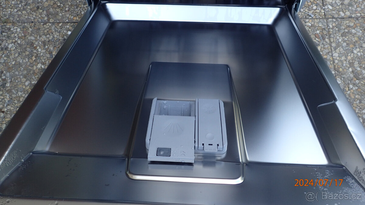 Myčka vestavná SIGURO SGR-DW-B601S Profi Care čt - 7