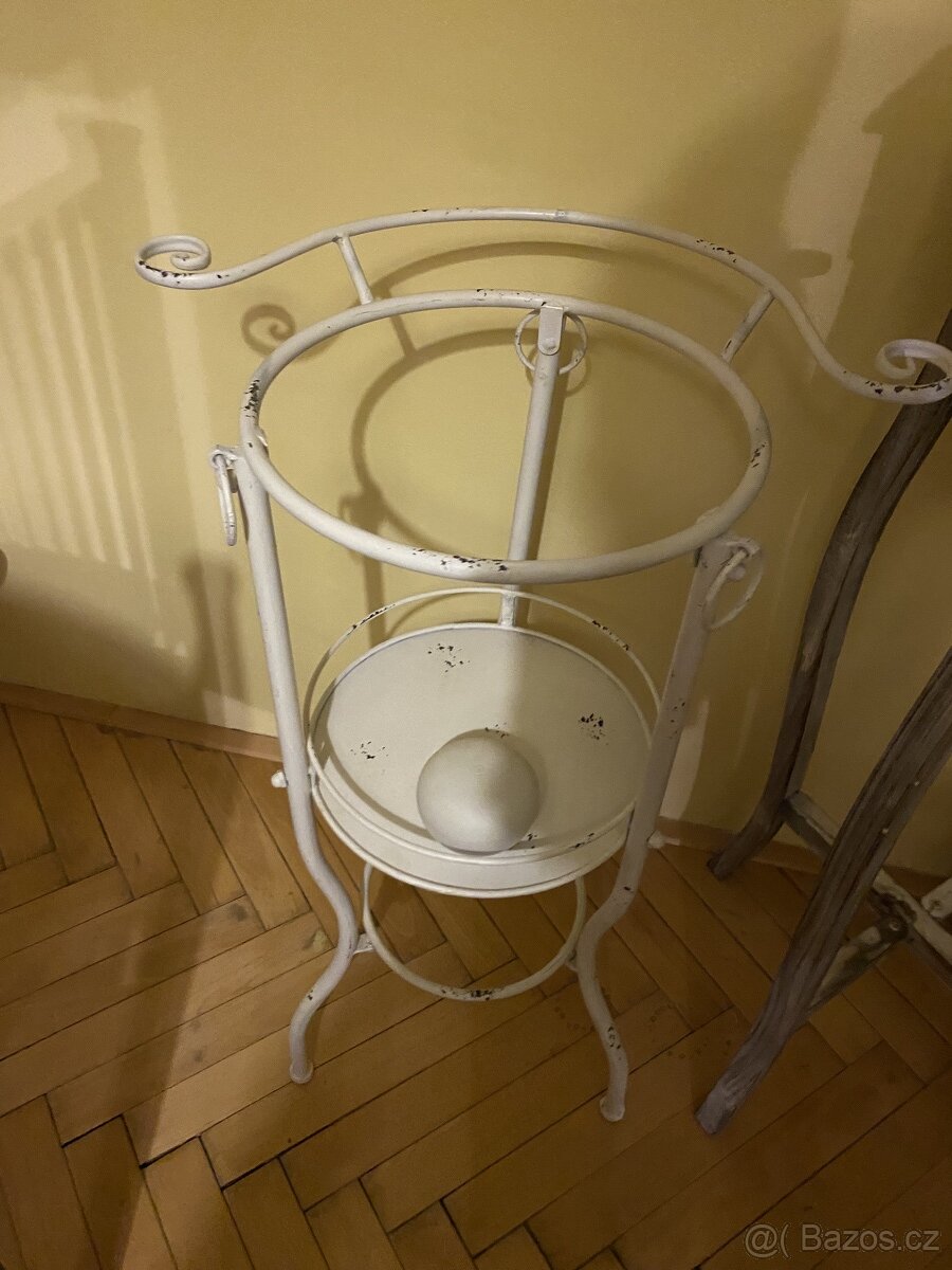 Skříňka s umývadlem - 7