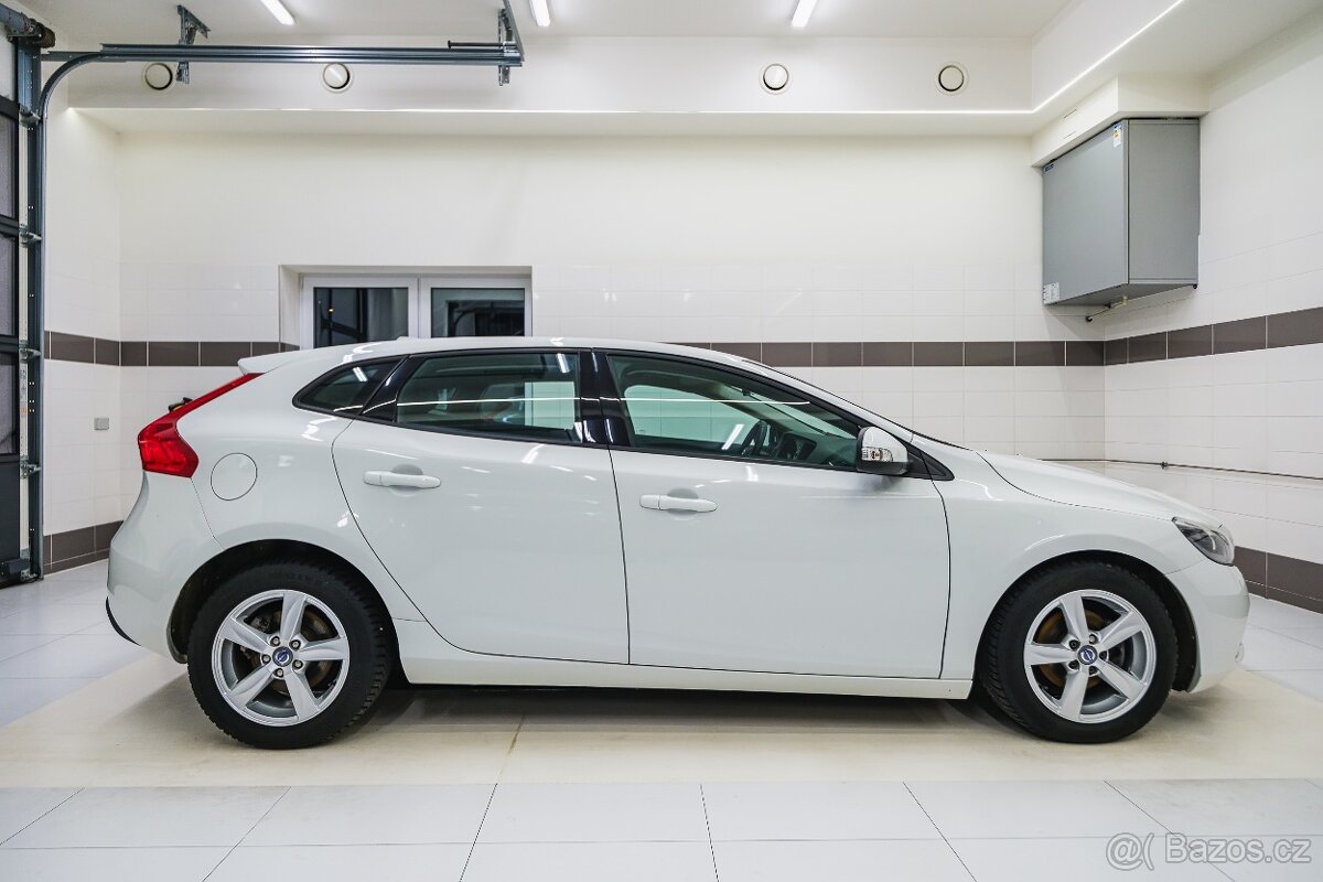 Volvo V40 2014, D2, el. kožená sedadla, bi-xenony,TFT, - 7
