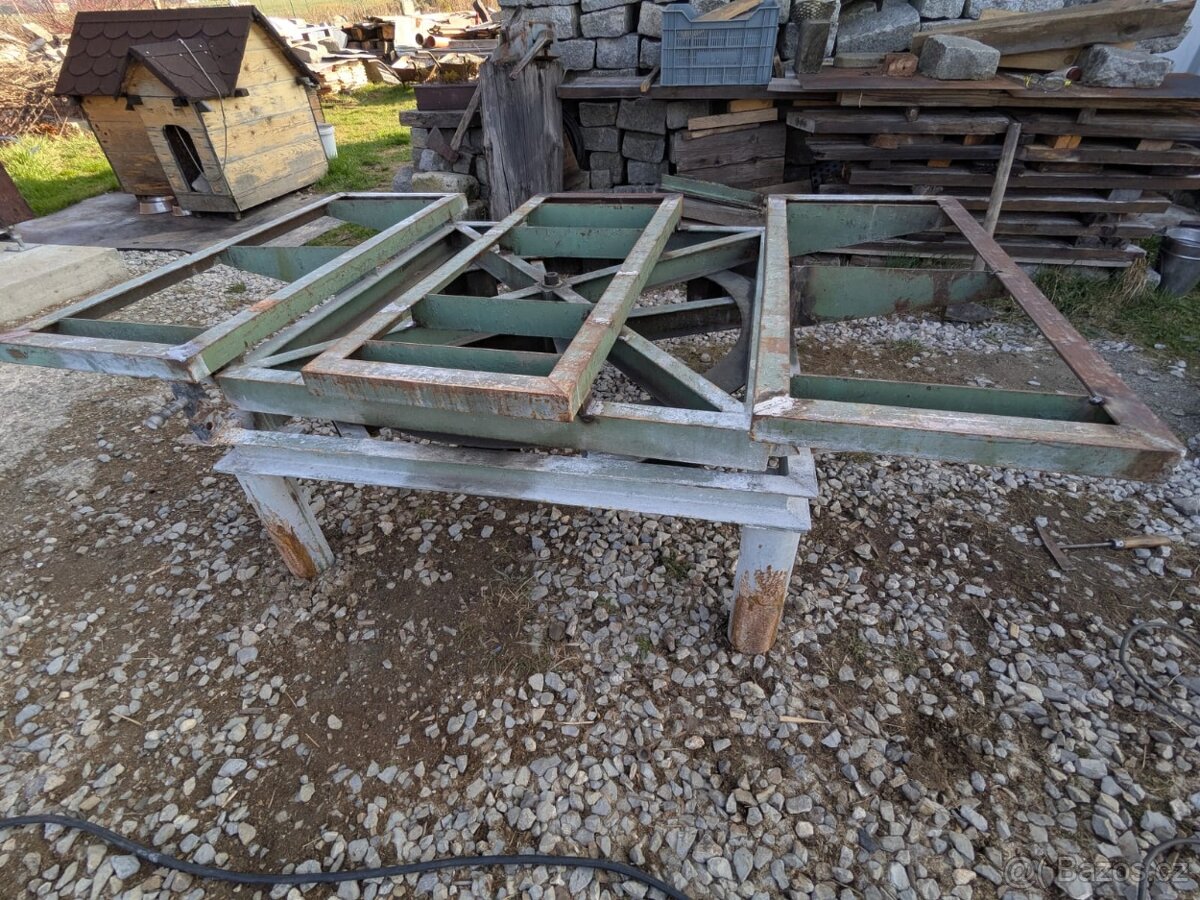 Stůl na řezání kamene otočný - 7