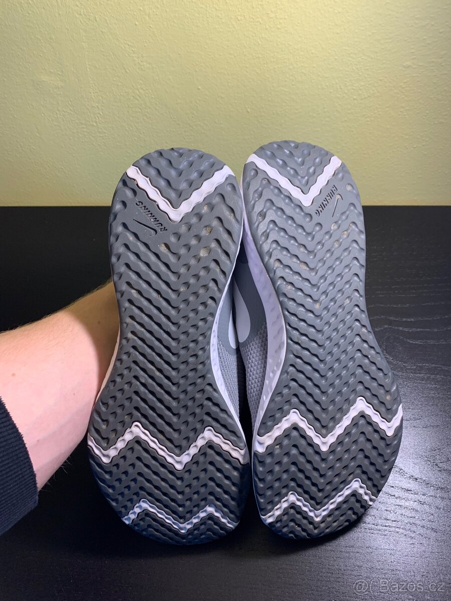 Boty Nike Revolution 5 - 7