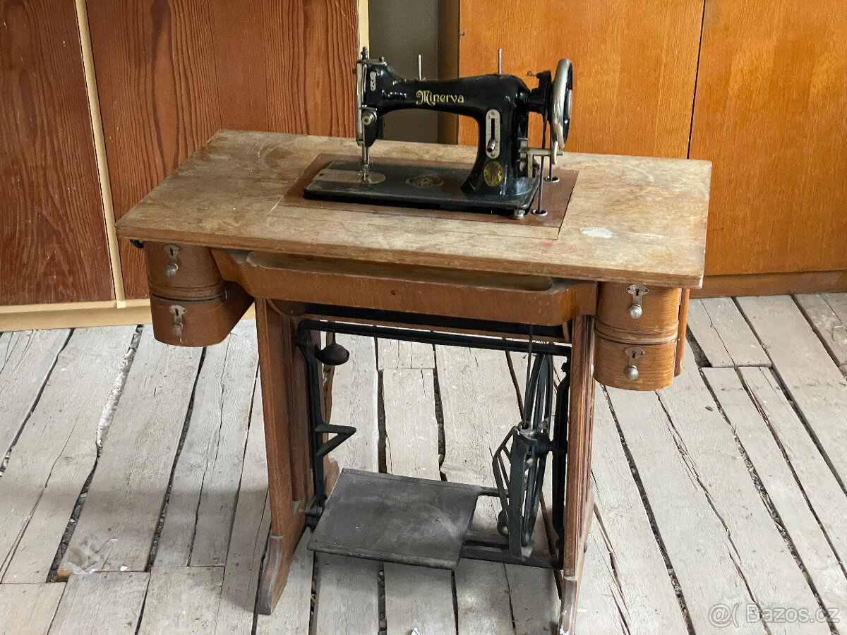 Stroj MINERVA / Rezler & Komárek v Opavě / státní ZNAK - 7