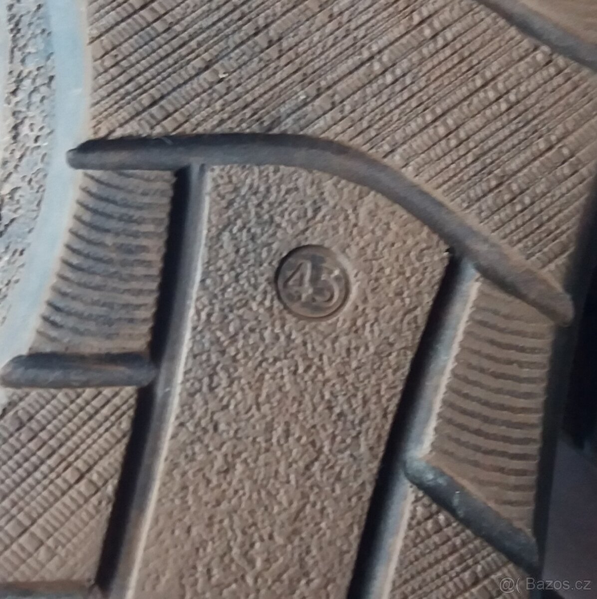 Pánské vycházkové kožené boty. Vel.45 - 7