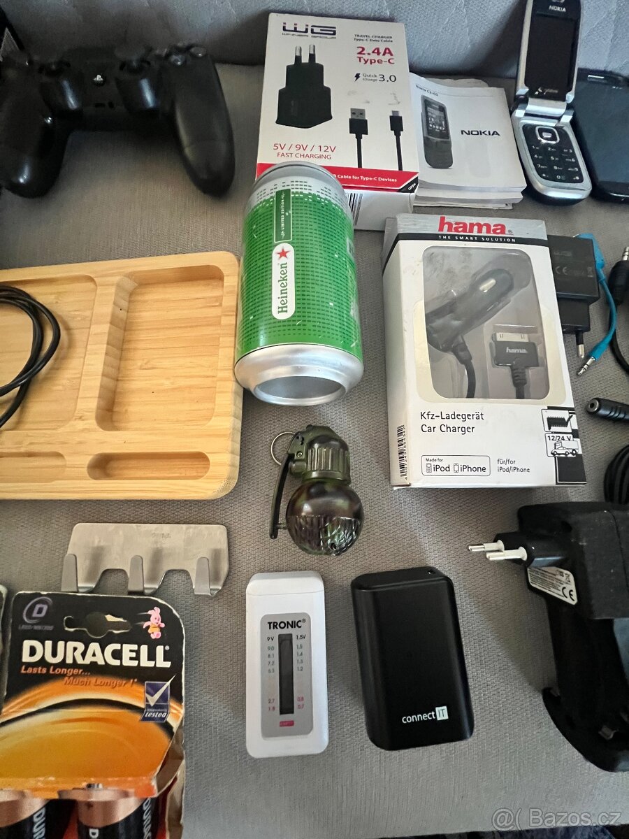 Směs věcí, hlavně elektro - 7