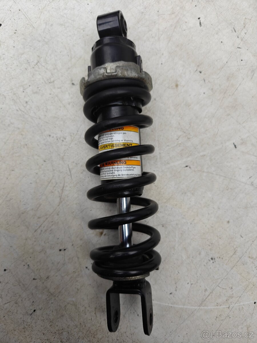 Suzuki GS 500 - přední tlumiče - kolo - centrální - 7