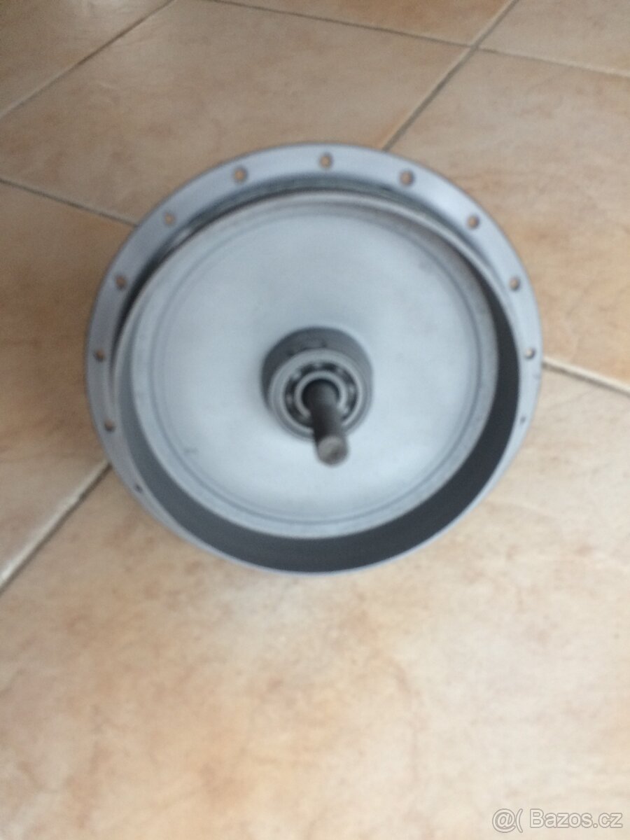 DKW 200/250/350 řada SB z. kolo, střed před. kola - 7