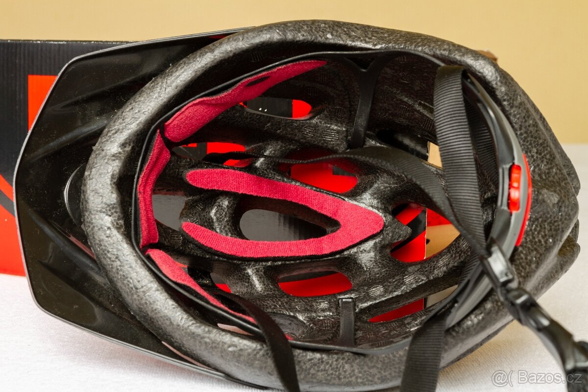 Cyklistická helma Bell - 7
