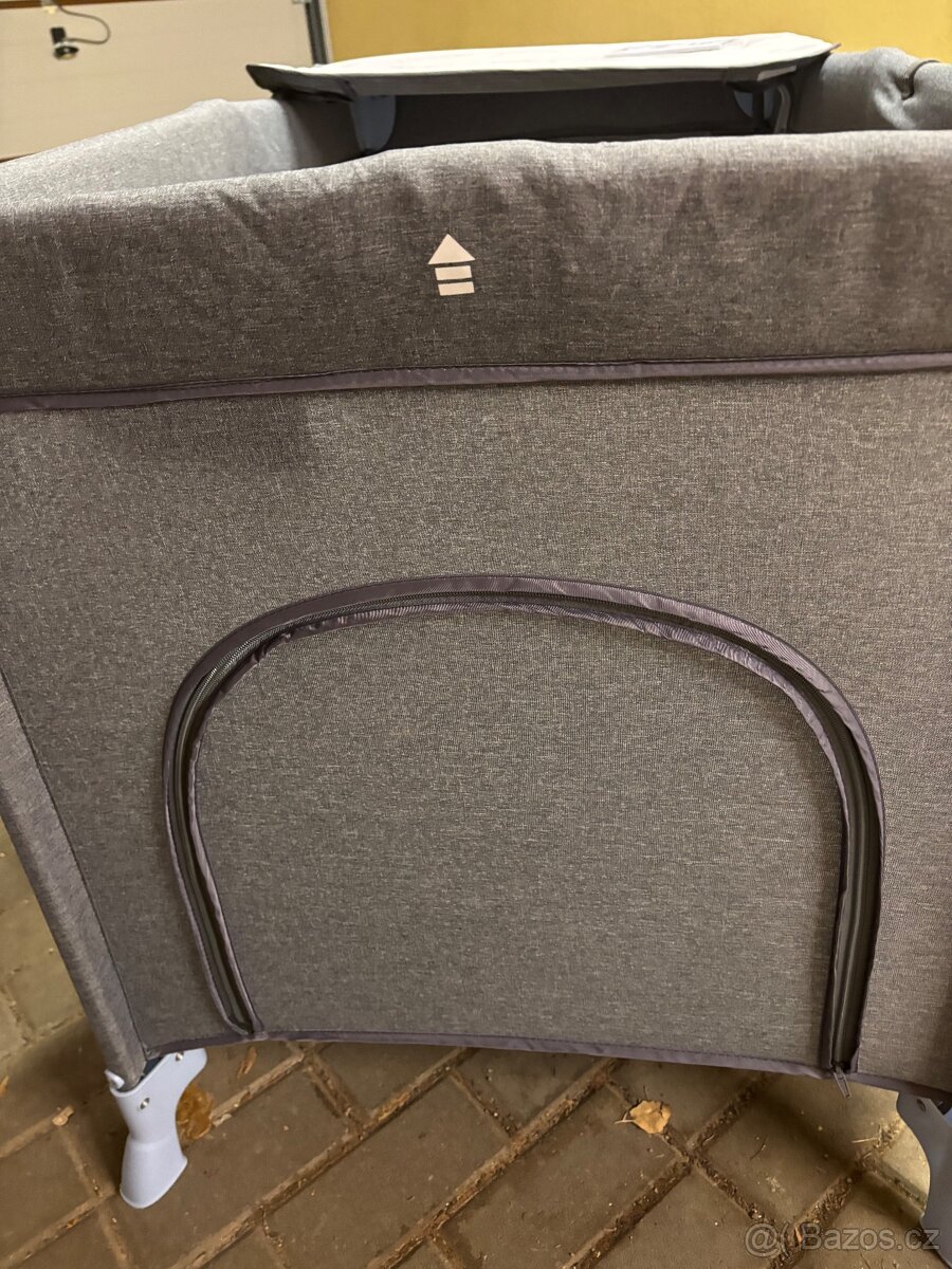 Cestovní postýlka - 7