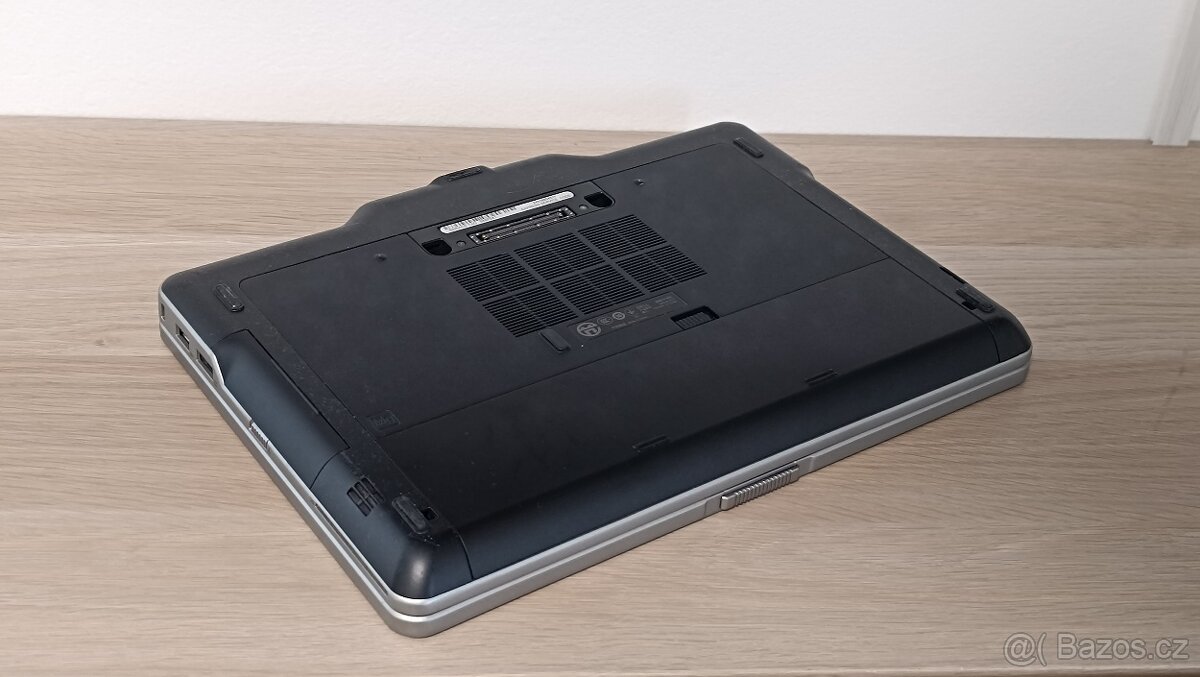 Dotykový konvertibilní Dell Latitude XT3 - 7