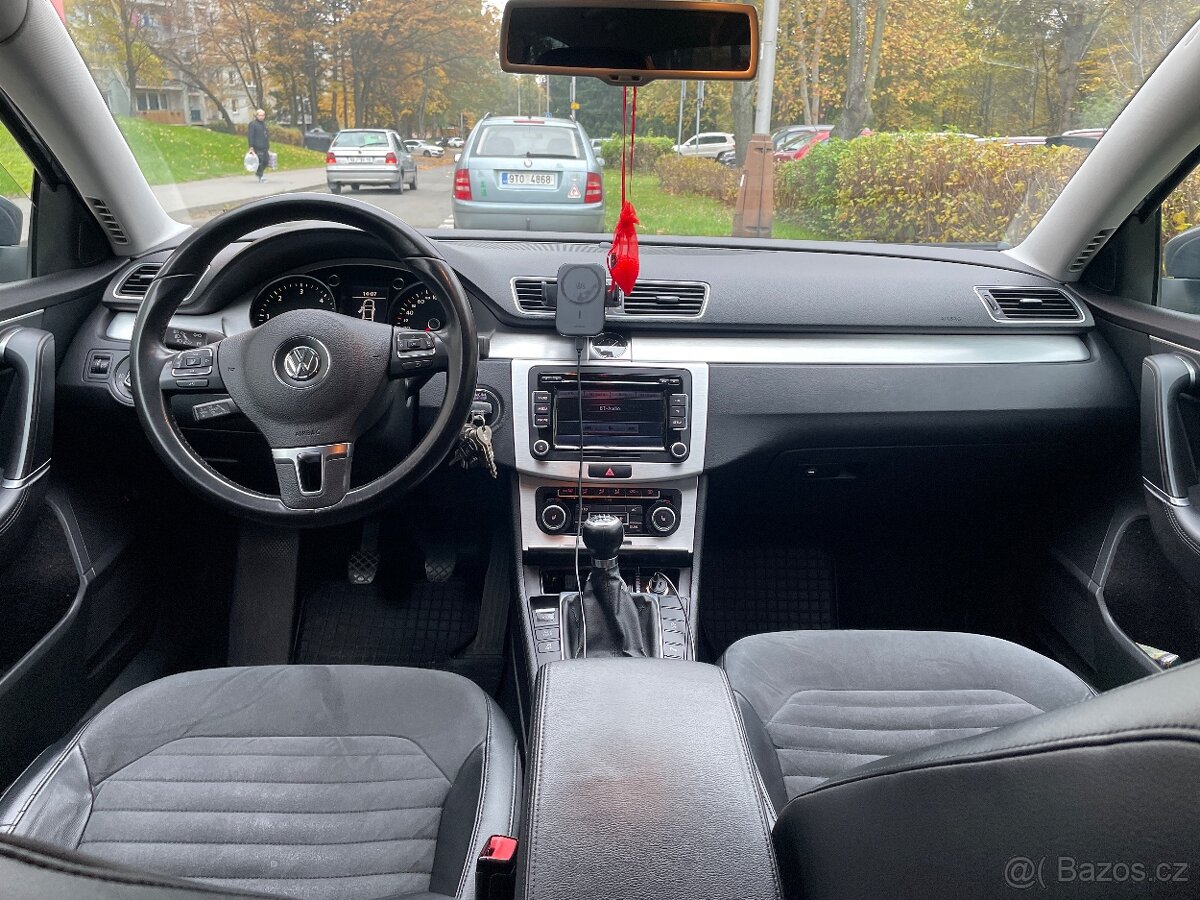 Volkswagen Passat B7 - 7