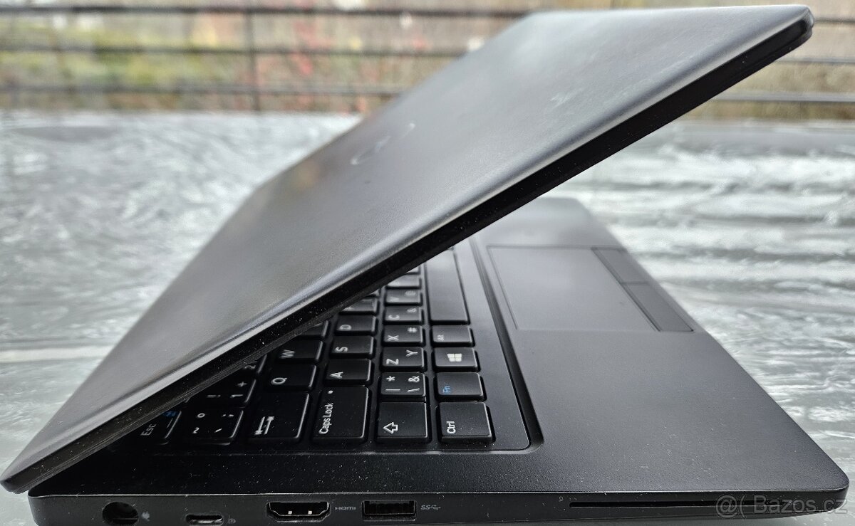 Notebook Dell Latitude 5290 / i5-8350U / 16GB RAM / 256GB - 7