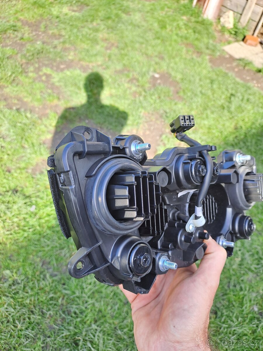 Světlo Yamaha MT-09 - 7