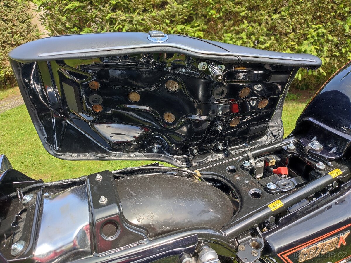 CB750K RC01 1979 - 7