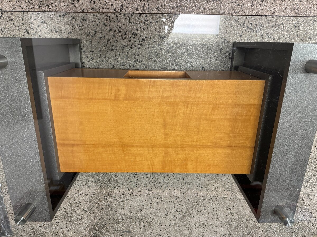 konferenční stolek - 7