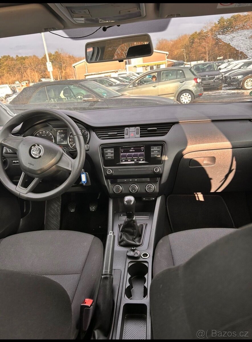 Octavia Combi - 12/2016- TDI, servisováno - 7