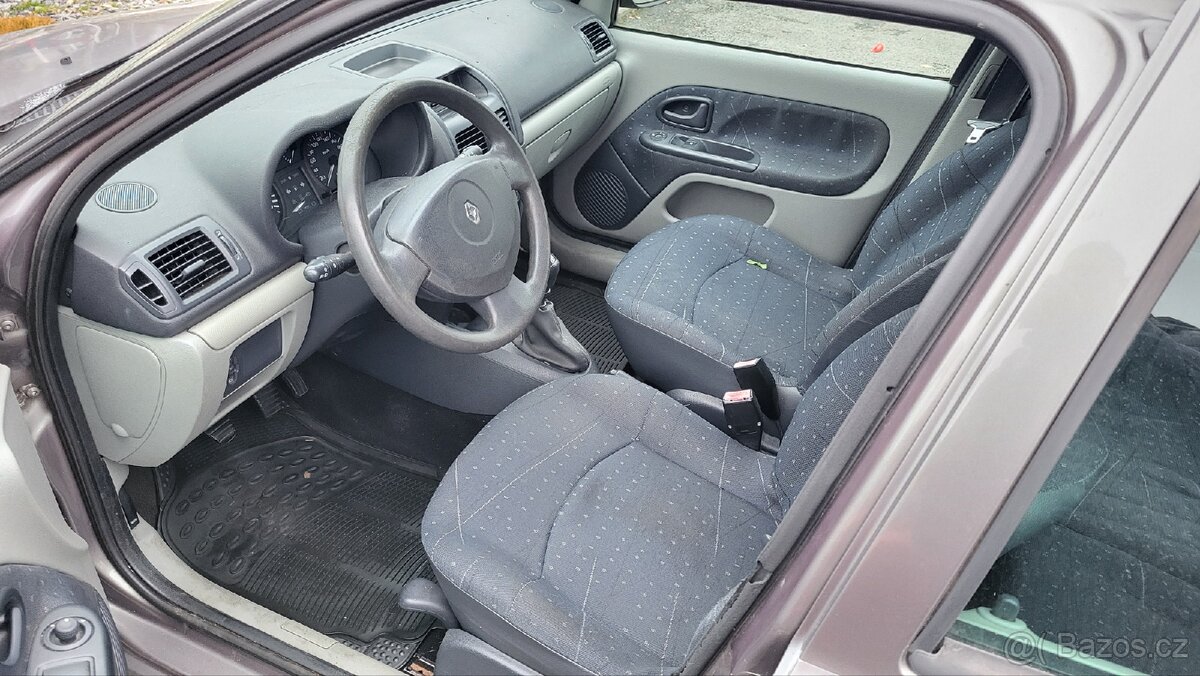 Renault Clio 1.2 16v - 7