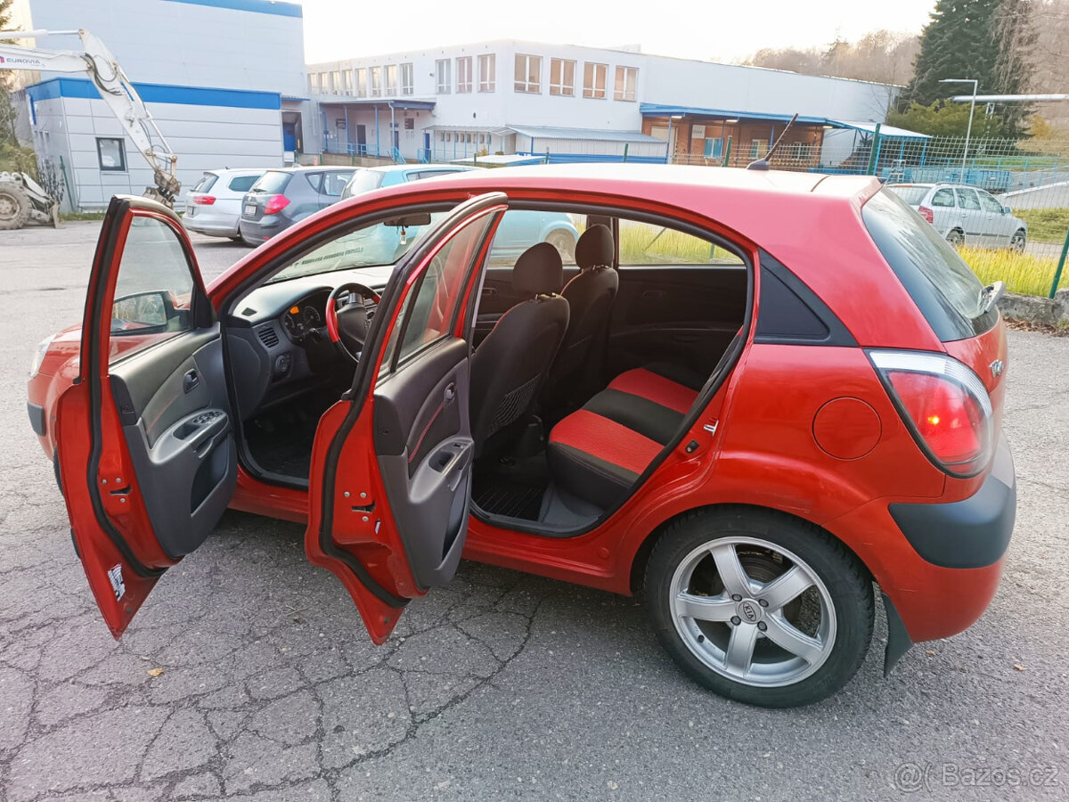 Kia Rio, 1.4 benzin, 2009 - 7