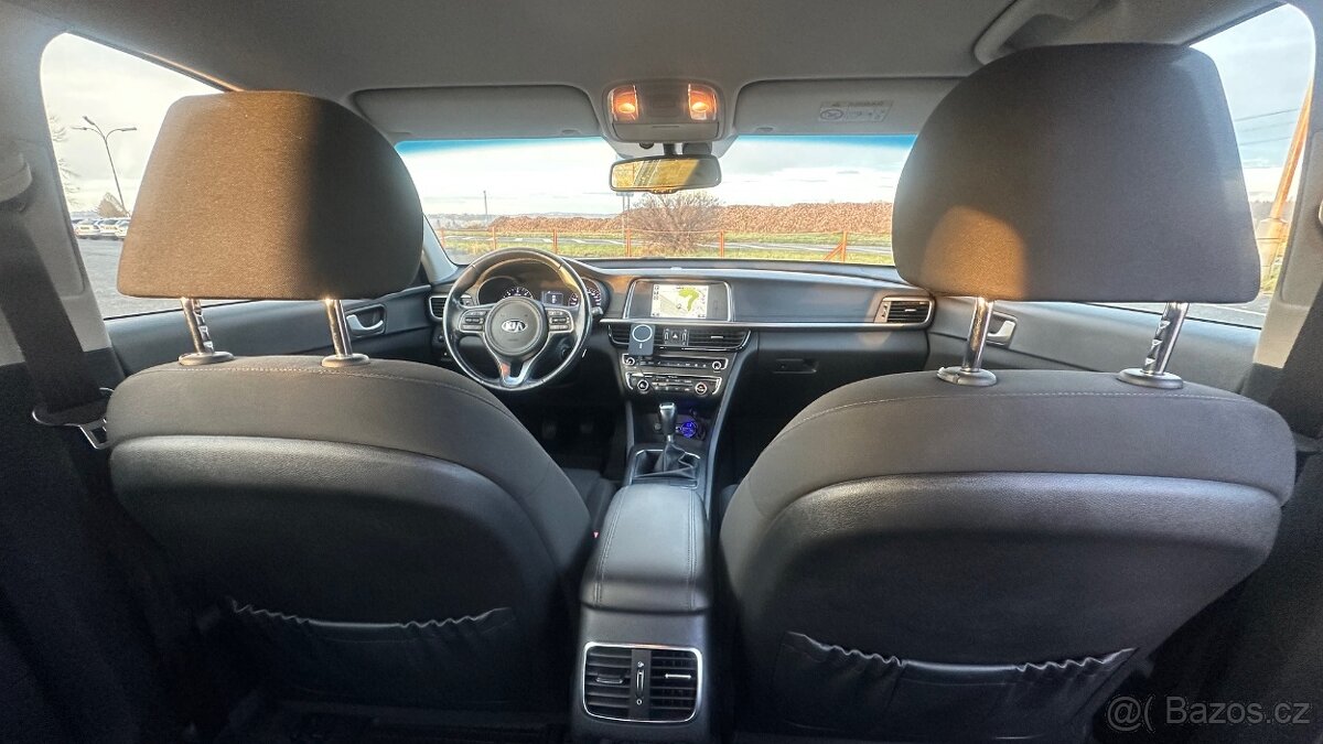 Kia Optima sedan 2016 - 1.7 turbo diesel - 7