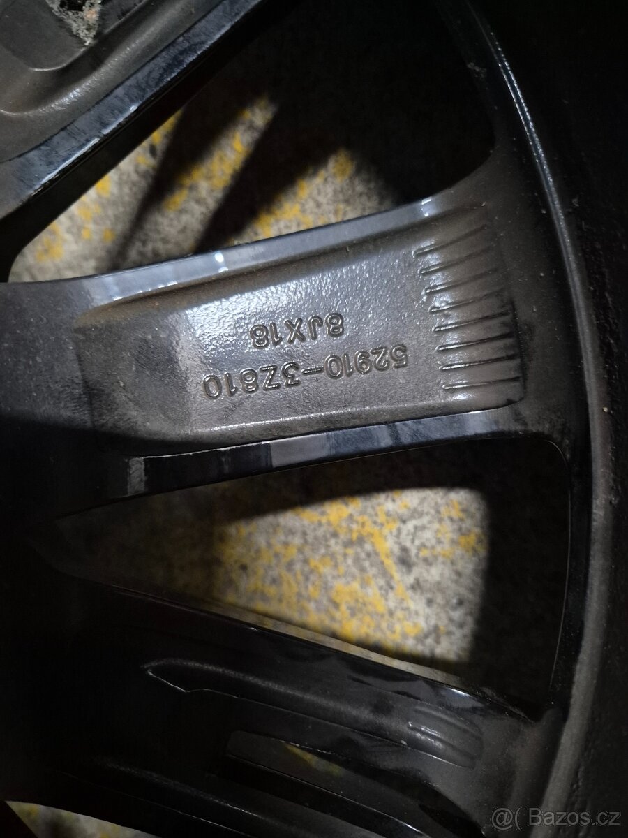 hyundai 5x114 225/45 R18 - 7