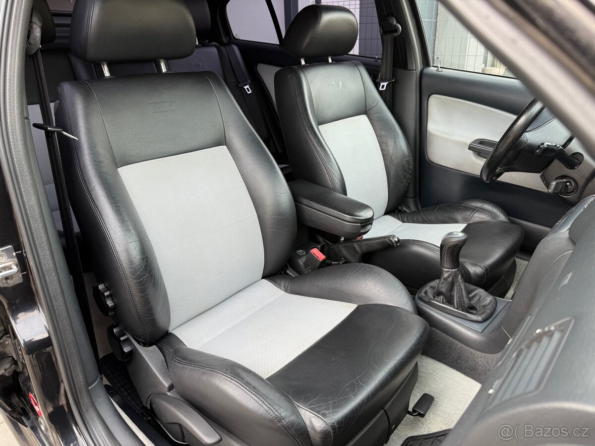 Škoda Octavia RS 1.8t 132kW rok 2003 - 7