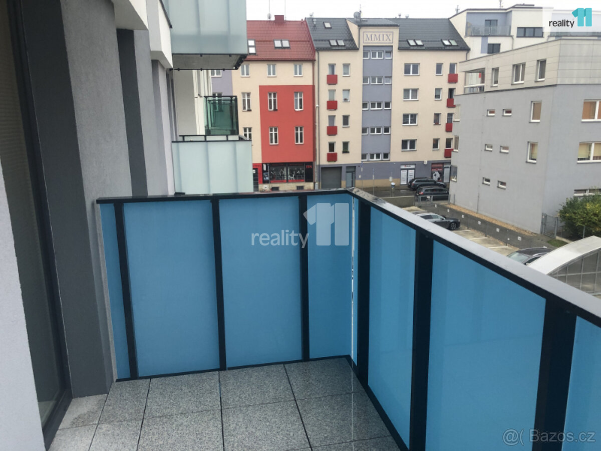 Pronájem byt 1+kk s lodžií, 50 m2,Plzeň, Kollárova ul. - 7