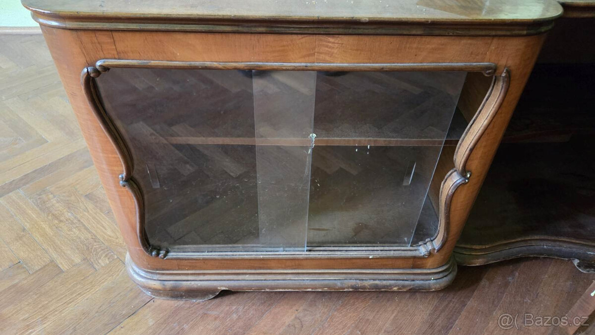 starožitný nábytek - skříň, skříňka, toaletka - 7