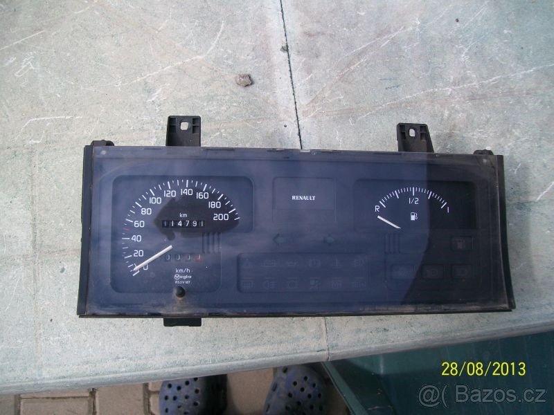 Prodám na renault - 7