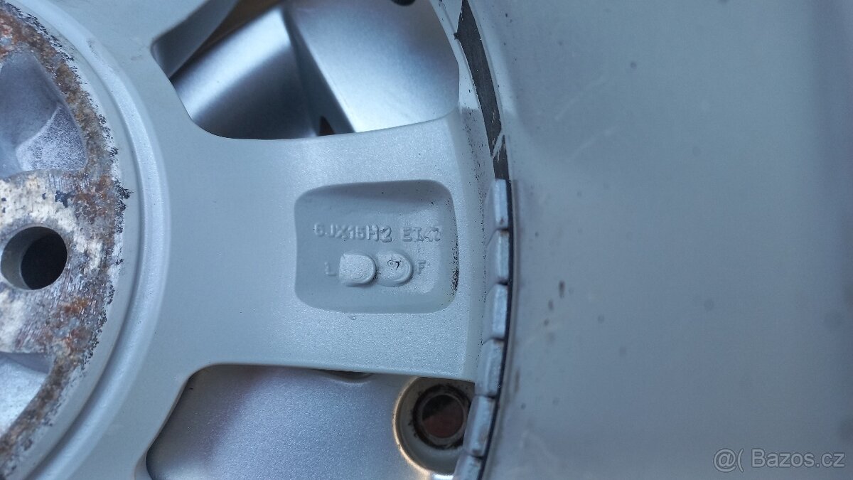 Zachovalé alu disky originál Škoda Octavia II 6jx15h2 et 47 - 7
