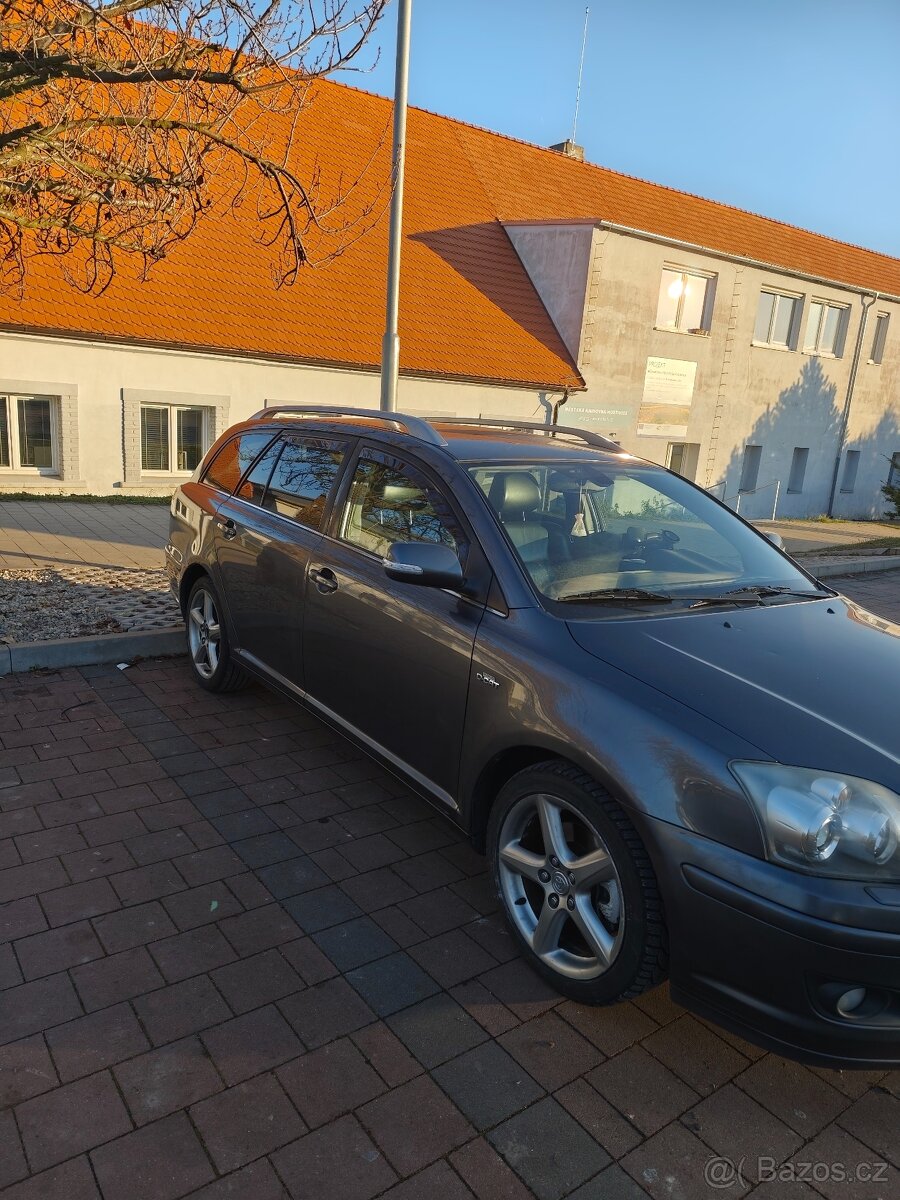 Avensis t 25 combi - 7