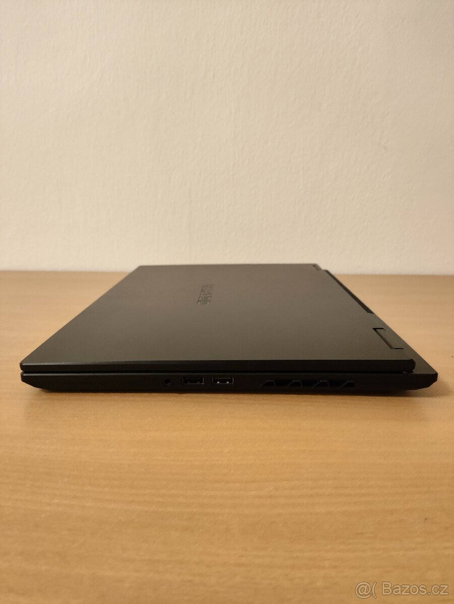 Gigabyte A16 – i7 / RTX4050 / 16 / 512 - 7