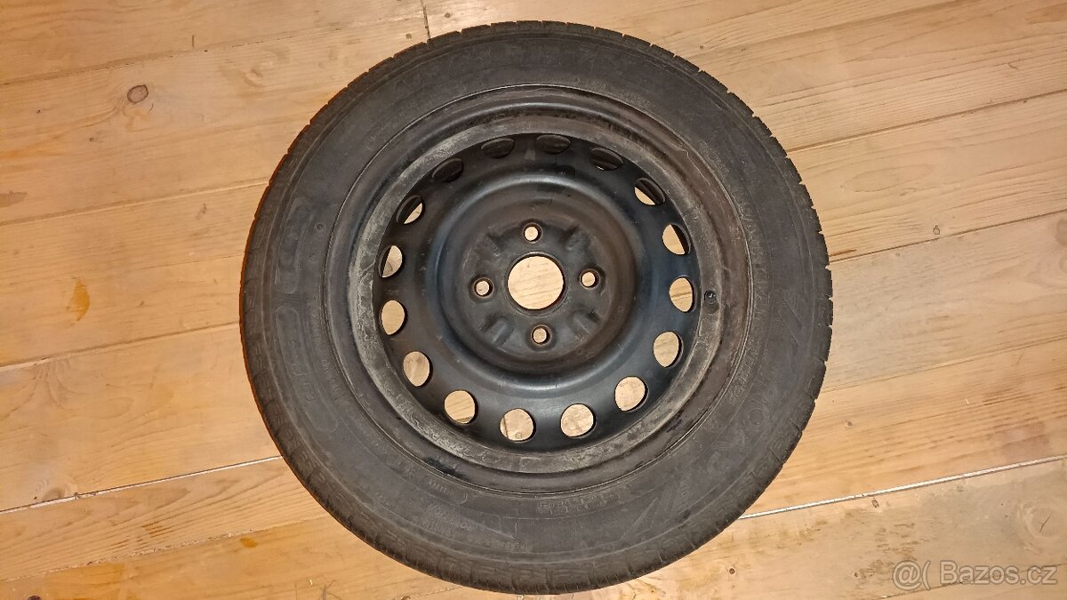 Prodám 4x letní pneu a 3x ocelový disk Citroën C1 - 7