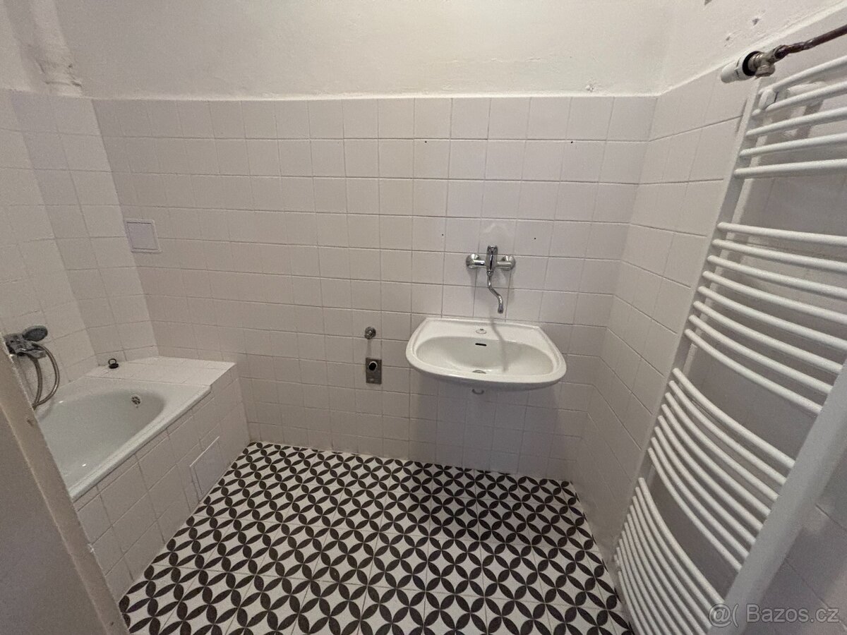 Plzeň-centrum, prodej podílu na činžovním domě - 7