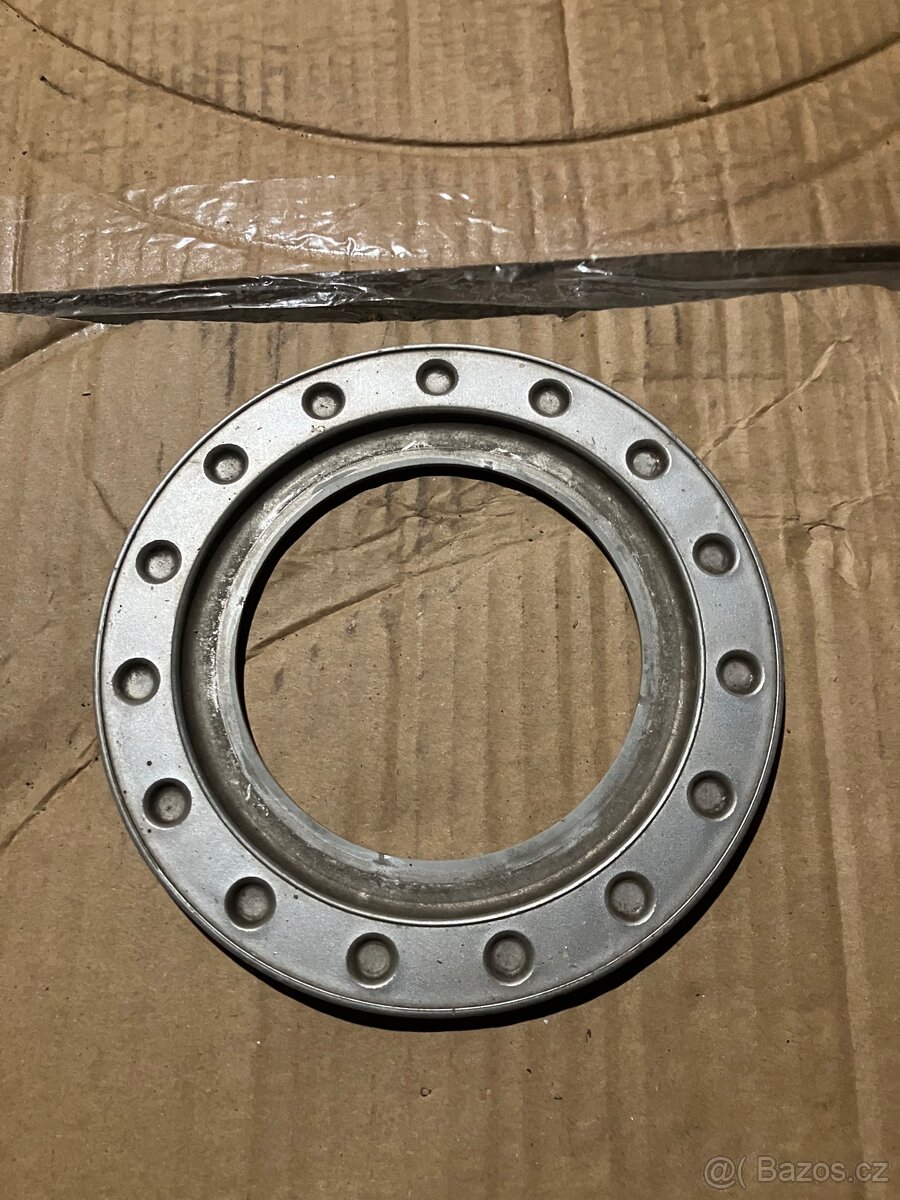 Prodám originální pokličky na alu kola BBS - 7