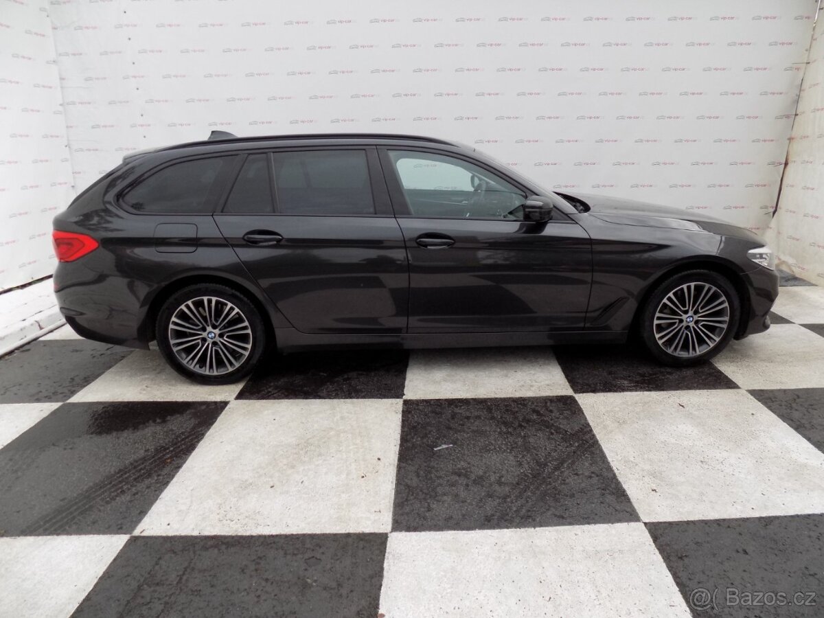 BMW Řada 5 530d/Sport-Line/Full-Led/ - 7