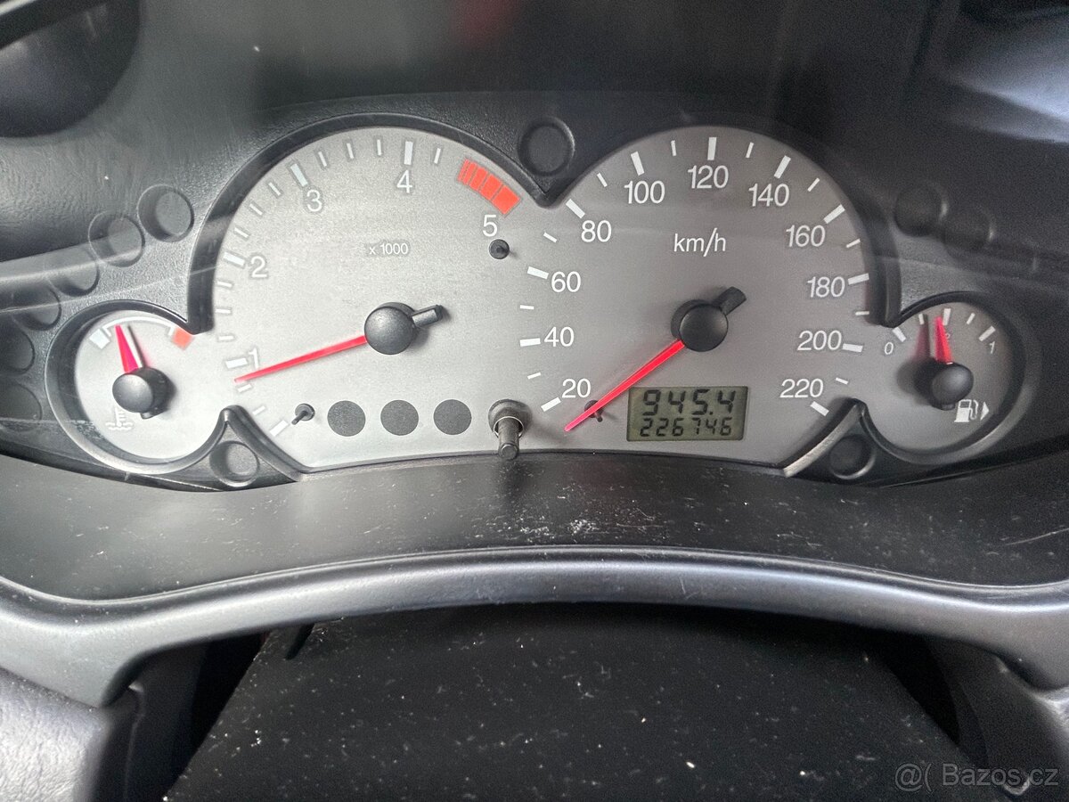 Prodám Ford Focus 1,8 TDci 85kw - 7