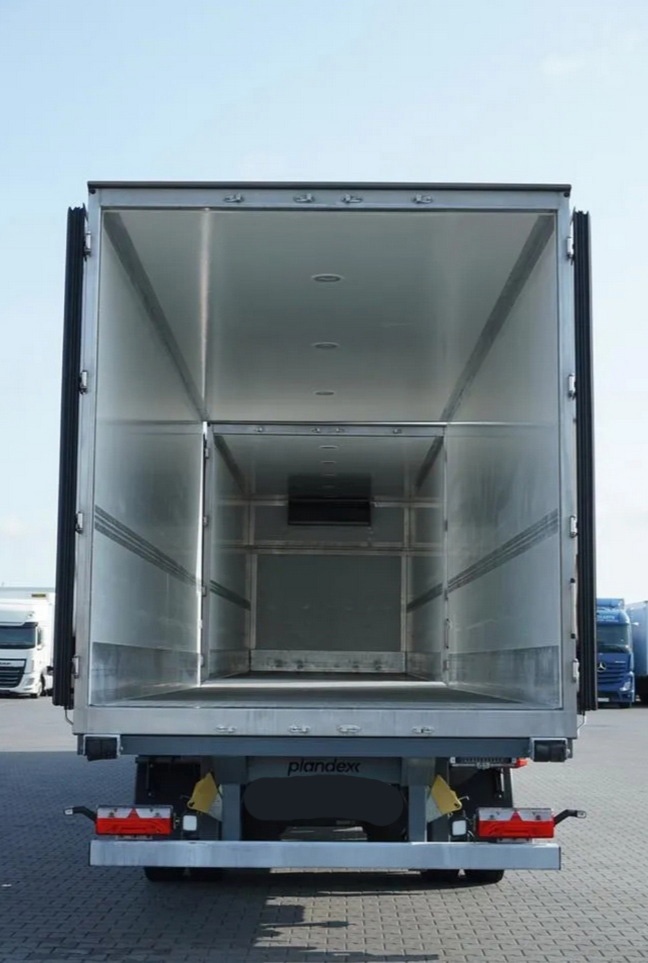 MAN TGX 24.470 - 6x2 - Chhlaďák průjezdná souprava - 7