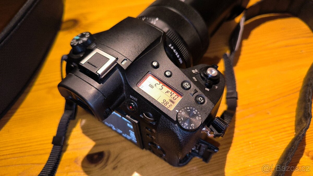 Sony Cyber-Shot DSC-RX10IV - 7