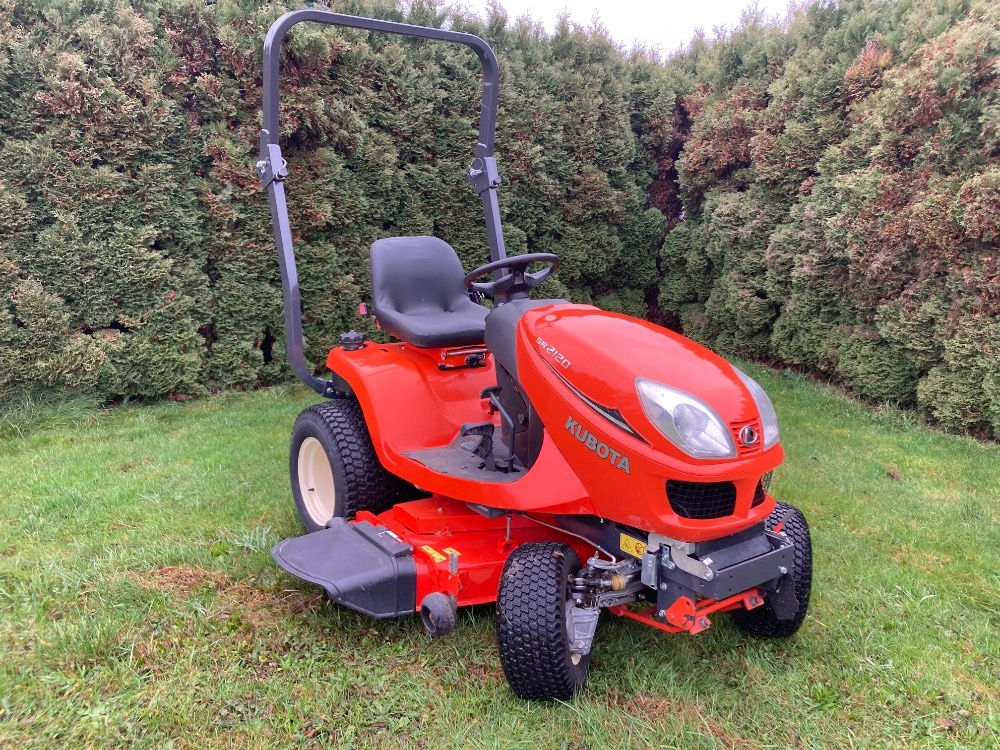 Zahradní traktor Kubota GR 2120 4 x 4 - 7