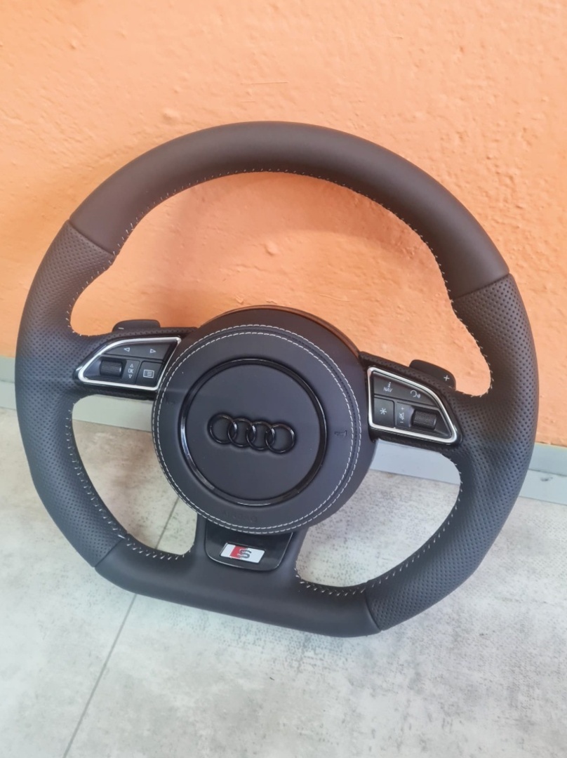 AUDI MULTIFUNKCNY VOLANT S AIRBAGOM A PADLAMI - 7