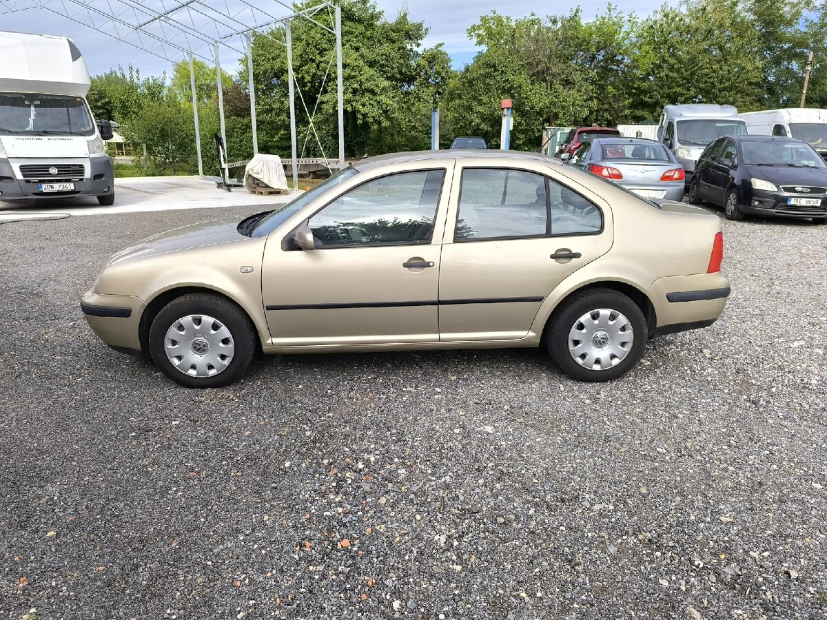 VW Bora 1.6i 77kw r.v. 2003 - 7