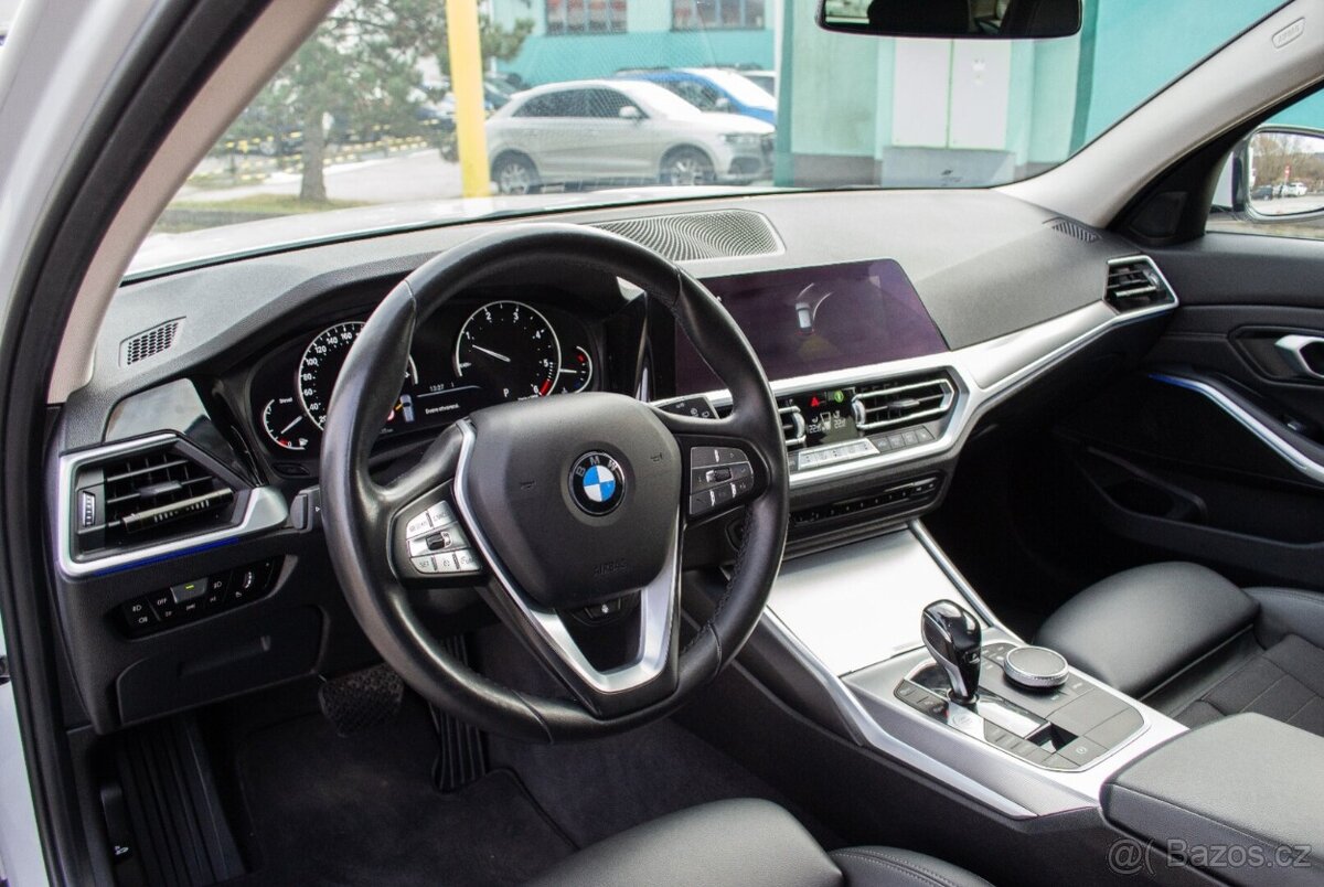 BMW Rad 3 Touring 318d A/T - 7