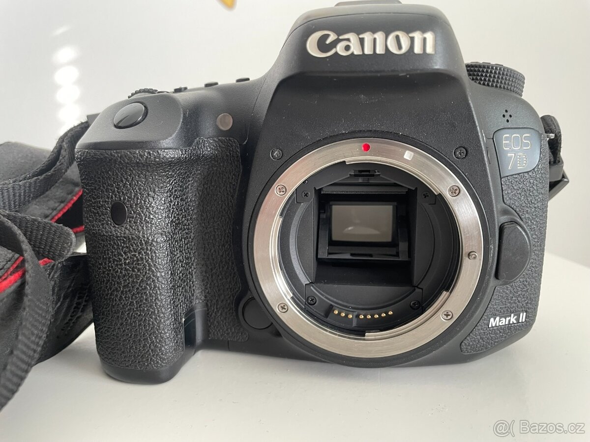 Canon eos 7D Mark II - 7