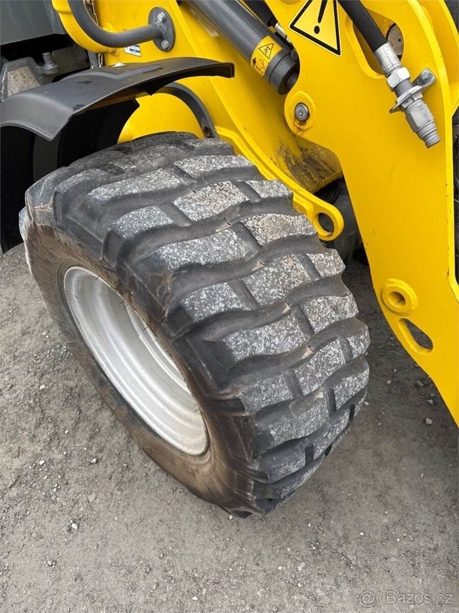 Kolový nakladač Wacker Neuson WL 38 - 7