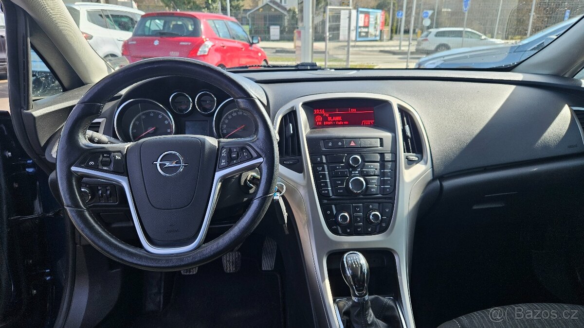 Opel Astra 1,4i Turbo - 7