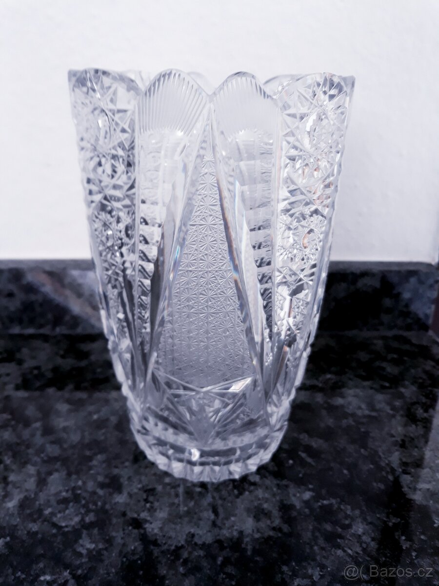 Vázy a vázičky ze skla, porcelánu a keramiky - 7