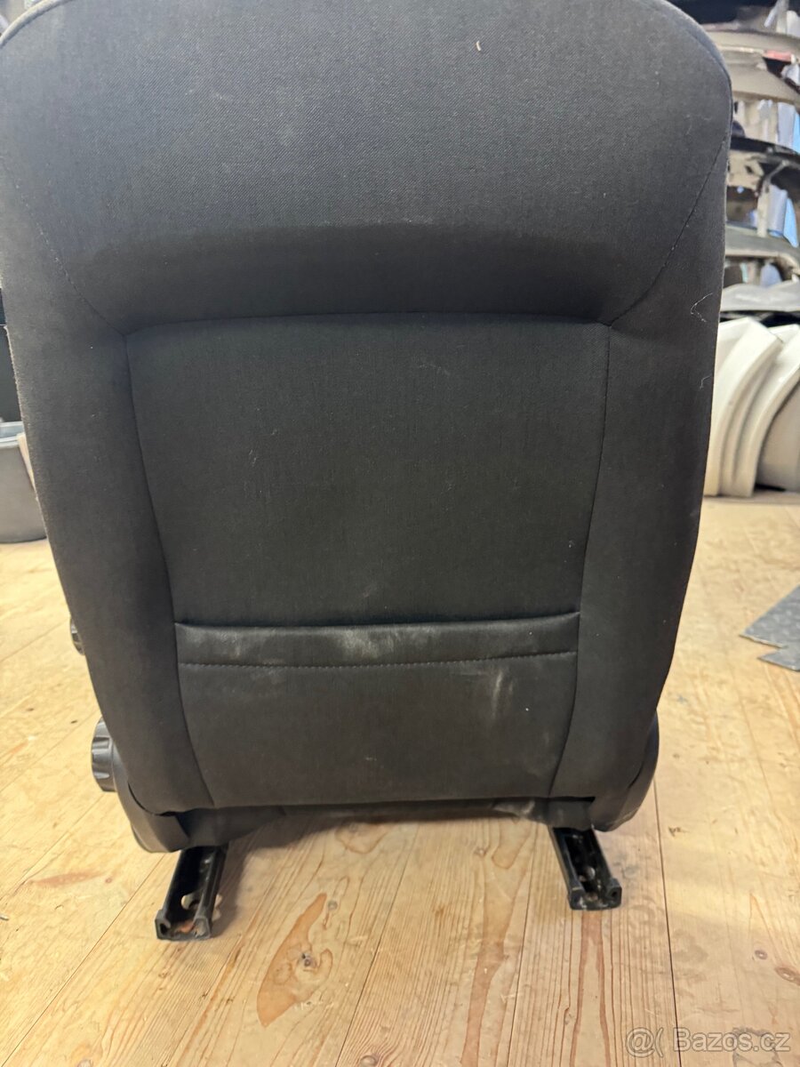 Ford Mondeo Mk4 2007-10, řidičova sedačka, sedadlo - 7